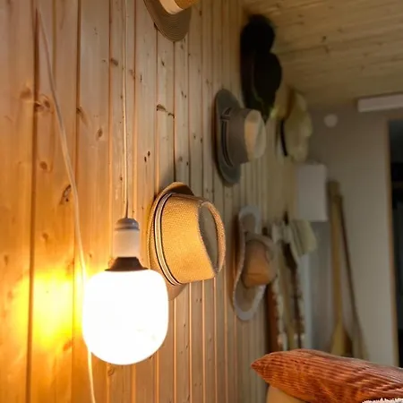 Le Coquillage, La Clef Des Paons Luc-sur-Mer