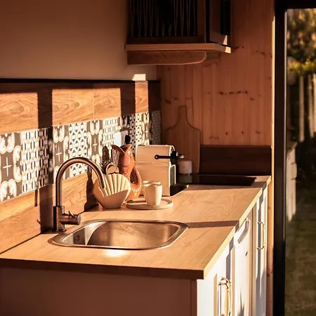 Le Coquillage, La Clef Des Paons Luc-sur-Mer