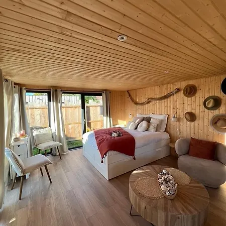 Le Coquillage, La Clef Des Paons Luc-sur-Mer