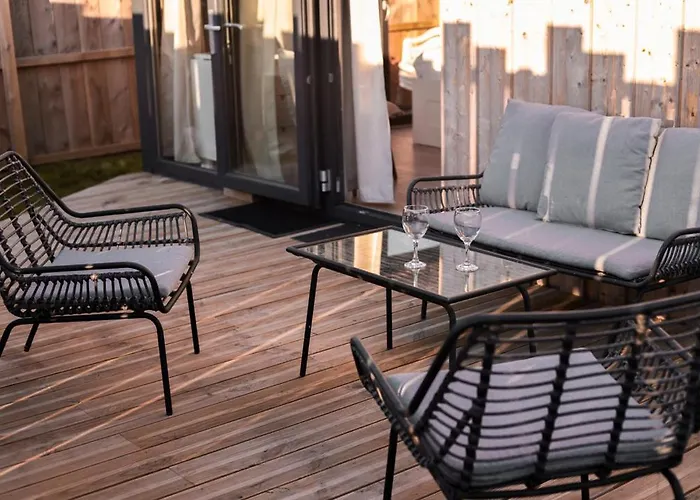 Le Coquillage, La Clef Des Paons